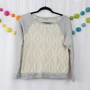 Pleione Gray Cream Lace Overlay Sweater Sweatshirt Raglan Sleeves Size Medium